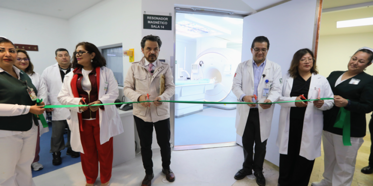 IMSS fortalece atención especializada con nuevo resonador magnético y tomógrafo en La Raza