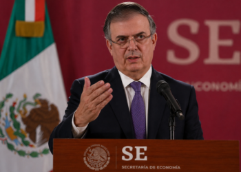 Ebrard defiende la industria mexicana tras dichos de Trump sobre el T-MEC