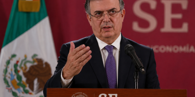 Ebrard defiende la industria mexicana tras dichos de Trump sobre el T-MEC
